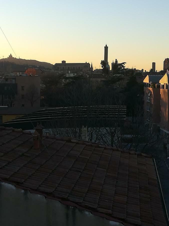Apartamento Anais' Loft- Osp. Sant'Orsola-Fiera Bolonia Exterior foto