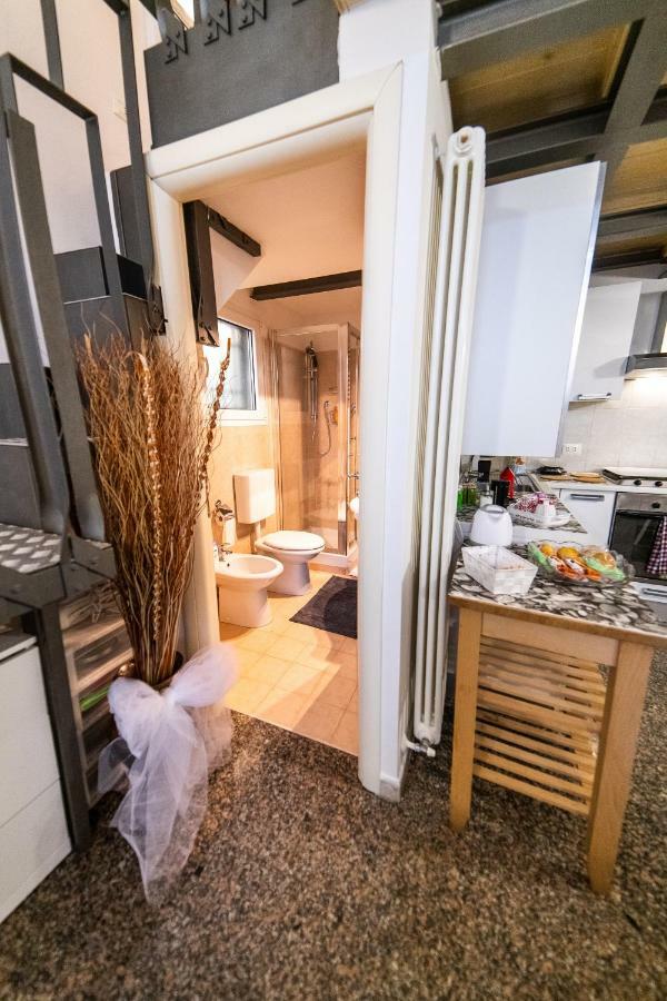 Apartamento Anais' Loft- Osp. Sant'Orsola-Fiera Bolonia Exterior foto