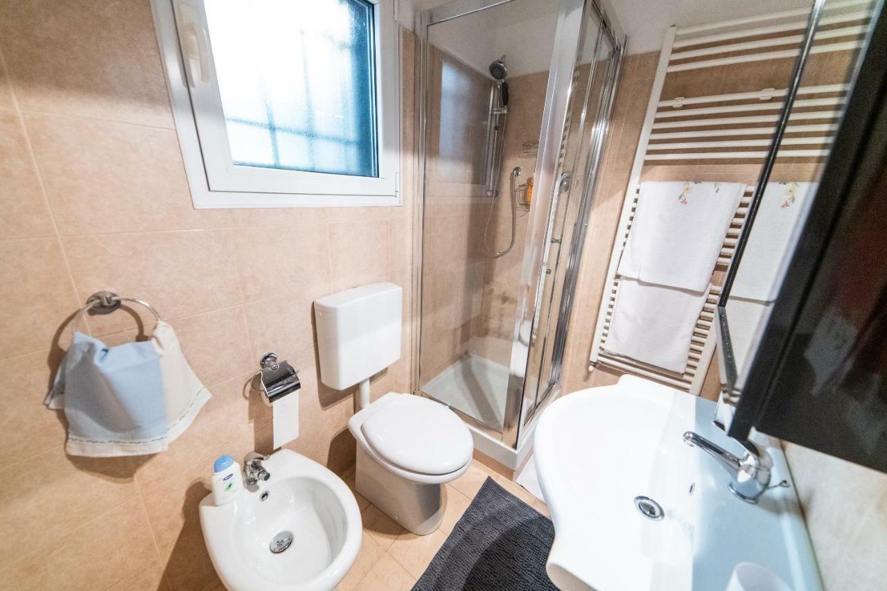 Apartamento Anais' Loft- Osp. Sant'Orsola-Fiera Bolonia Exterior foto