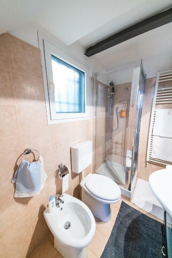 Apartamento Anais' Loft- Osp. Sant'Orsola-Fiera Bolonia Exterior foto